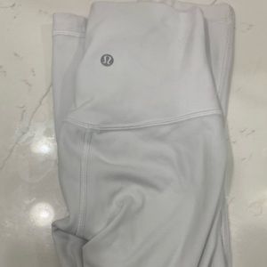lululemon size 0 white capris